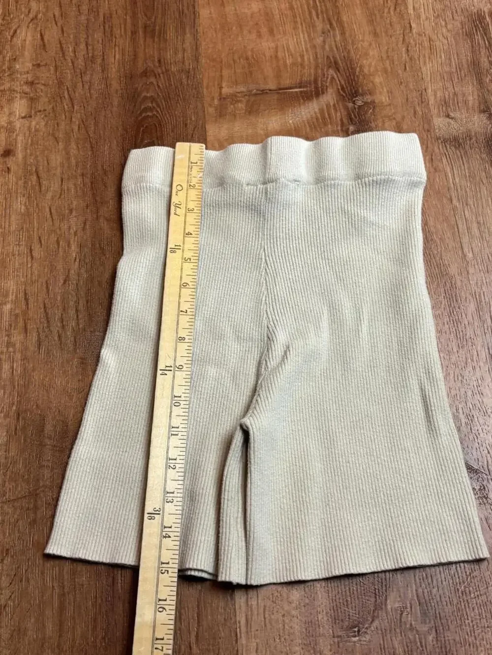 beige botany ribbed biker shorts sz large lounge summer soft girl